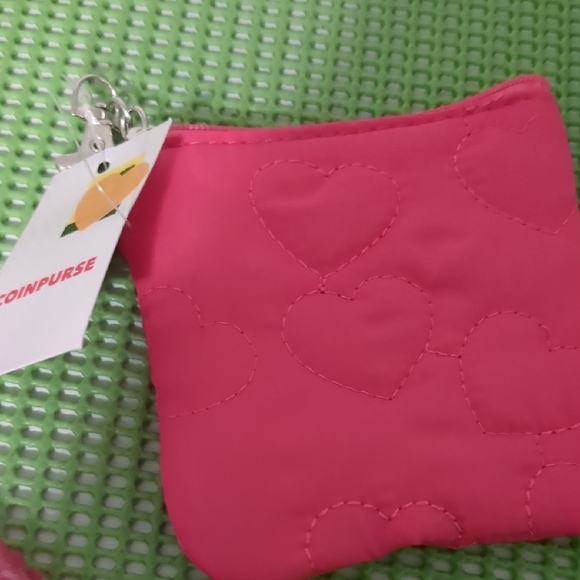 Gold pride keychains/ coin purse Bundle New - Picture 3 of 5